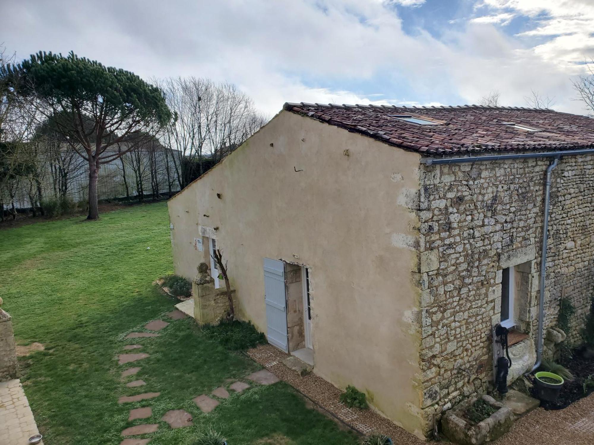 Domaine De La Gemoliere Bed & Breakfast Gémozac Dış mekan fotoğraf