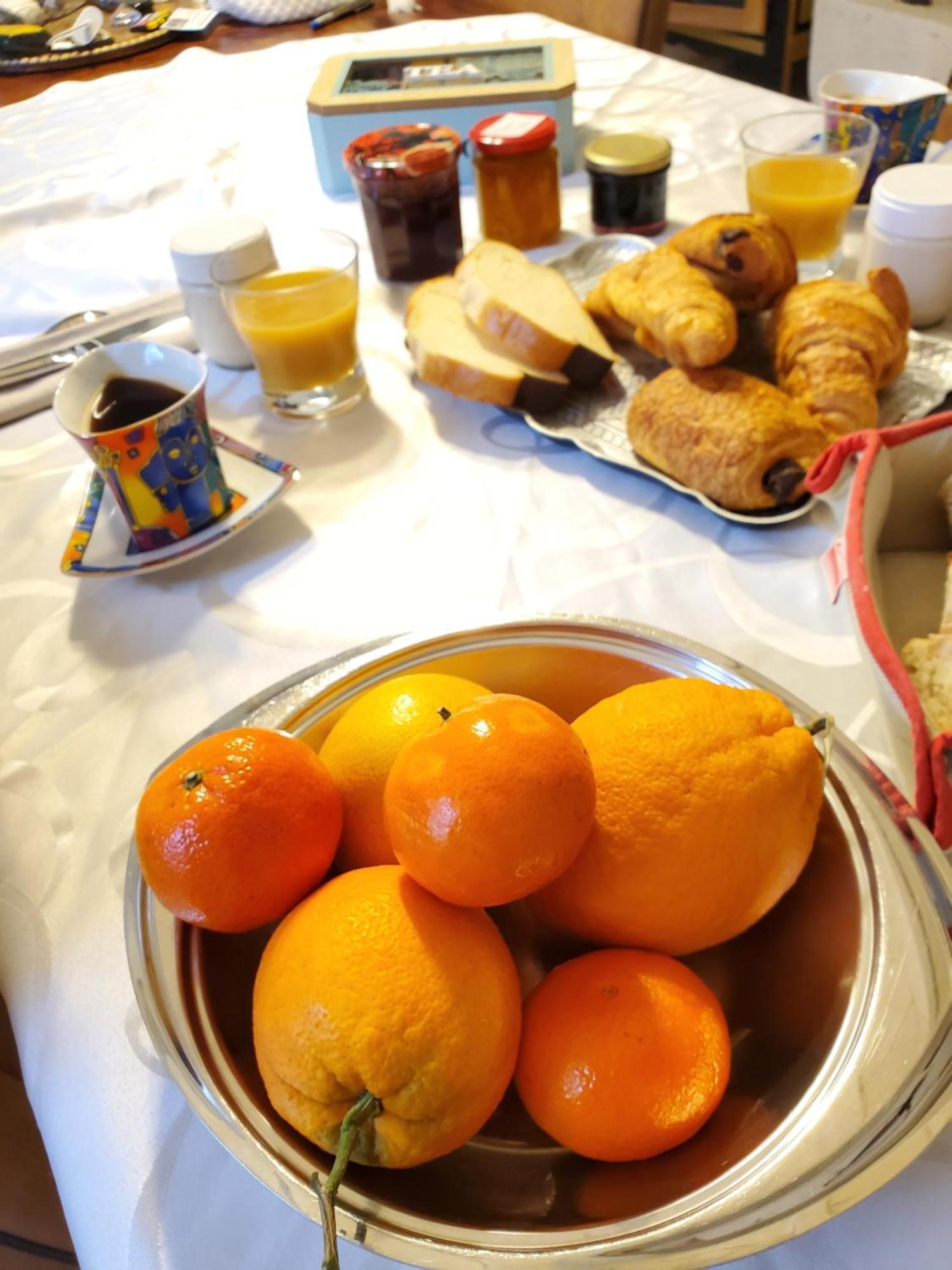 Domaine De La Gemoliere Bed & Breakfast Gémozac Dış mekan fotoğraf