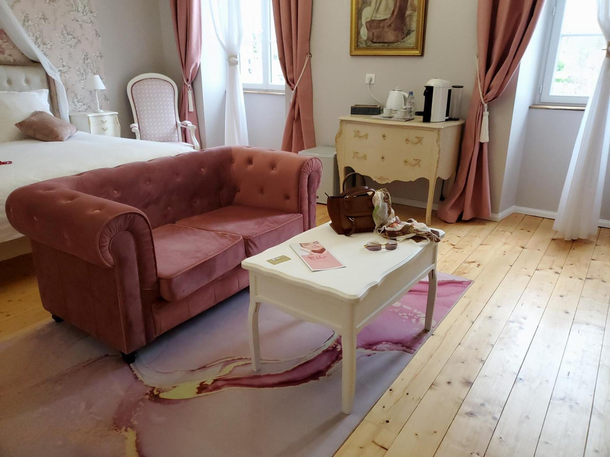 Domaine De La Gemoliere Bed & Breakfast Gémozac Dış mekan fotoğraf