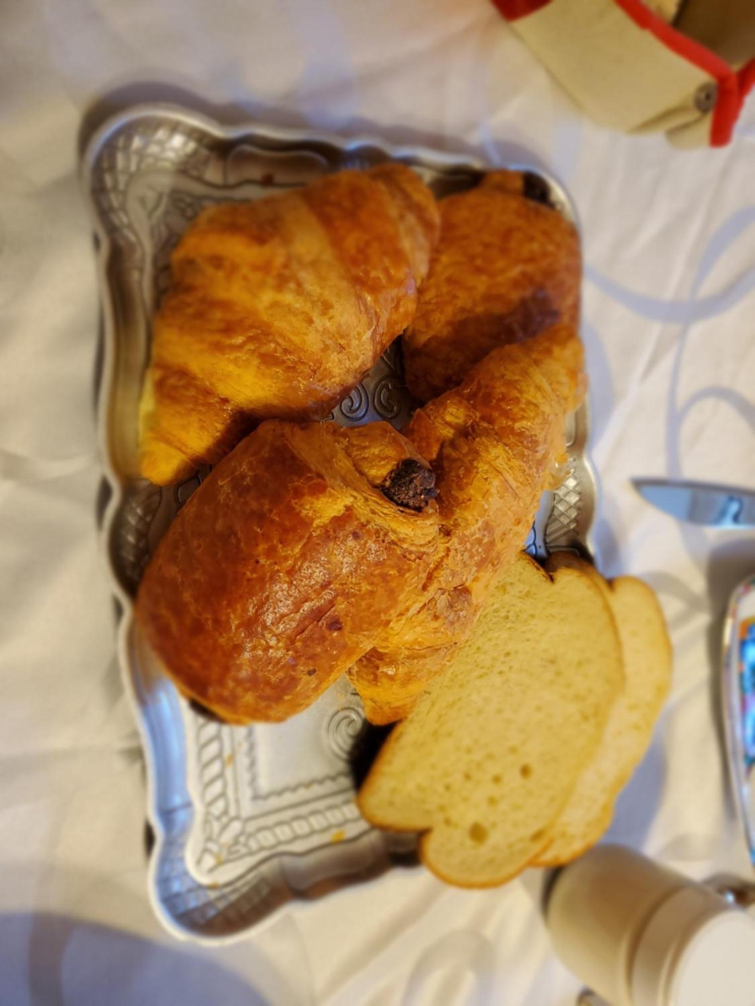 Domaine De La Gemoliere Bed & Breakfast Gémozac Dış mekan fotoğraf