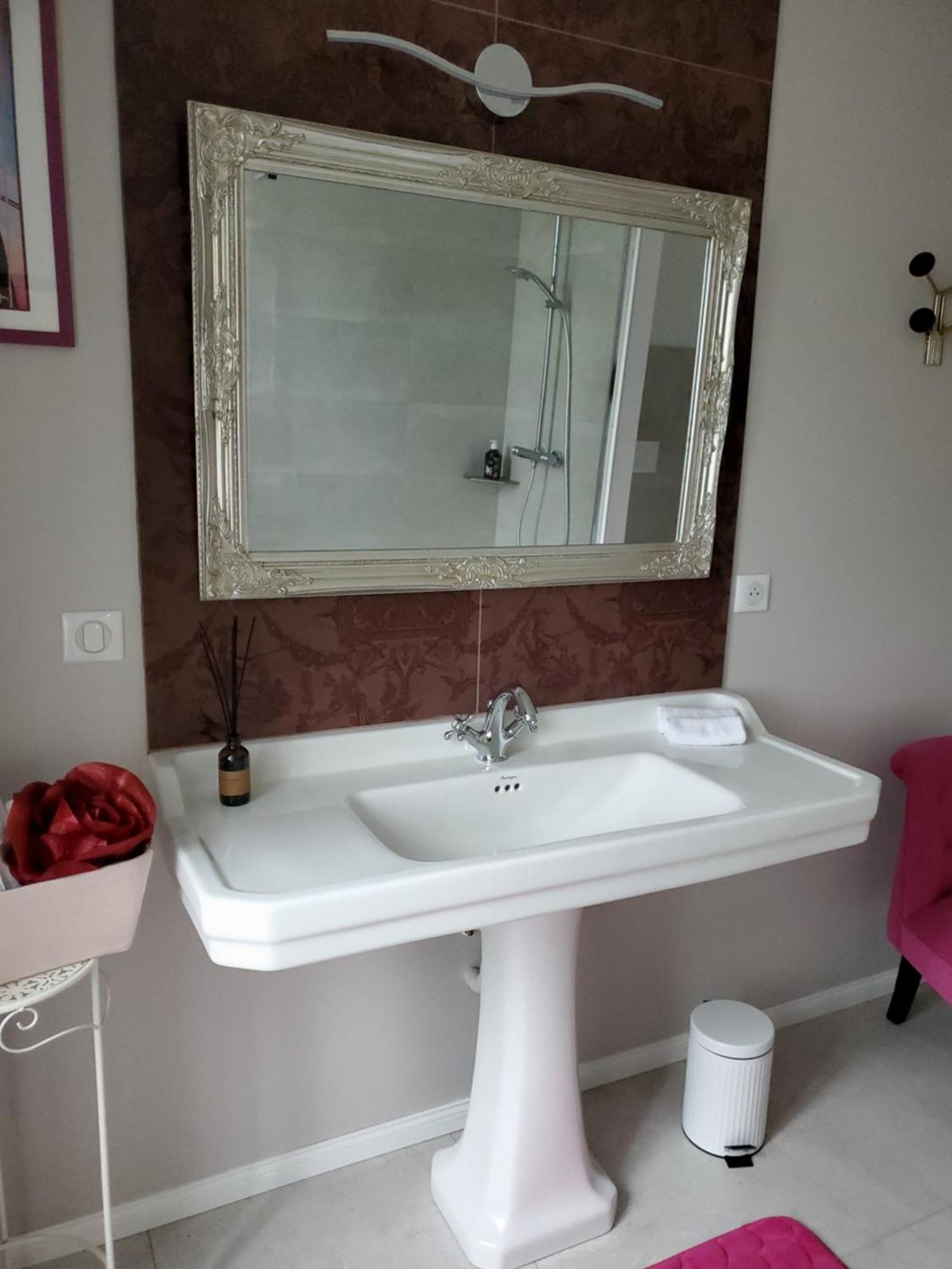 Domaine De La Gemoliere Bed & Breakfast Gémozac Dış mekan fotoğraf